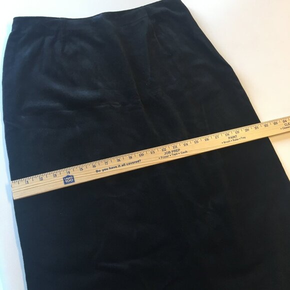 Relativity Skirt Size 14 Black Velour Midi Length Career Classic Holiday - Picture 8 of 12